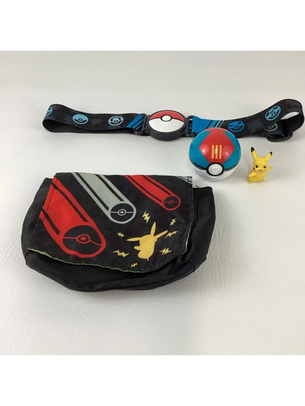 Jazwares Pokemon Belt Lure Ball Pouch Pokeball Toy Bundle Lot Toy Pikachu Figure